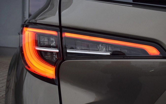 Toyota Corolla cena 139900 przebieg: 24834, rok produkcji 2022 z Lwówek małe 352